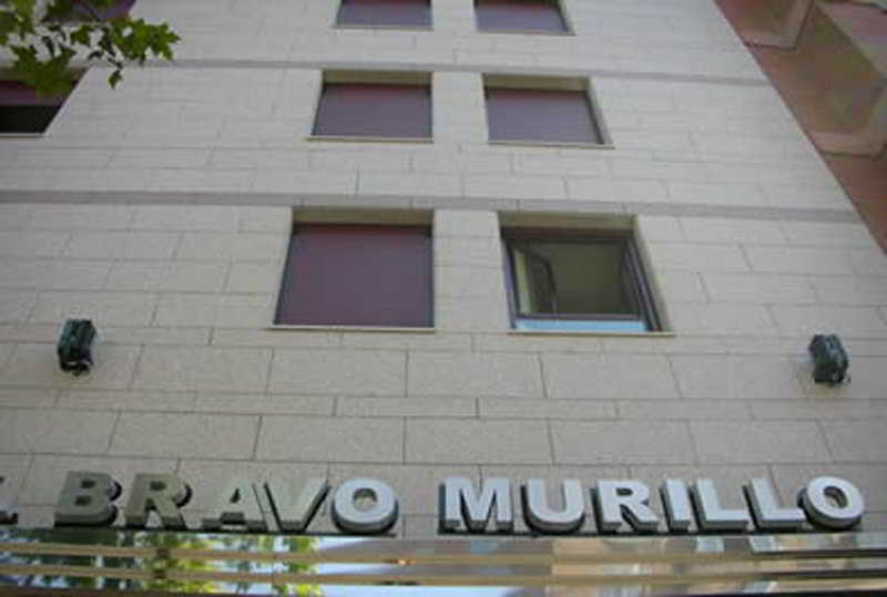 4C Bravo Murillo Madrid Exterior foto